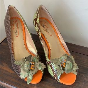 NWOT Poetic License Heels Size 7